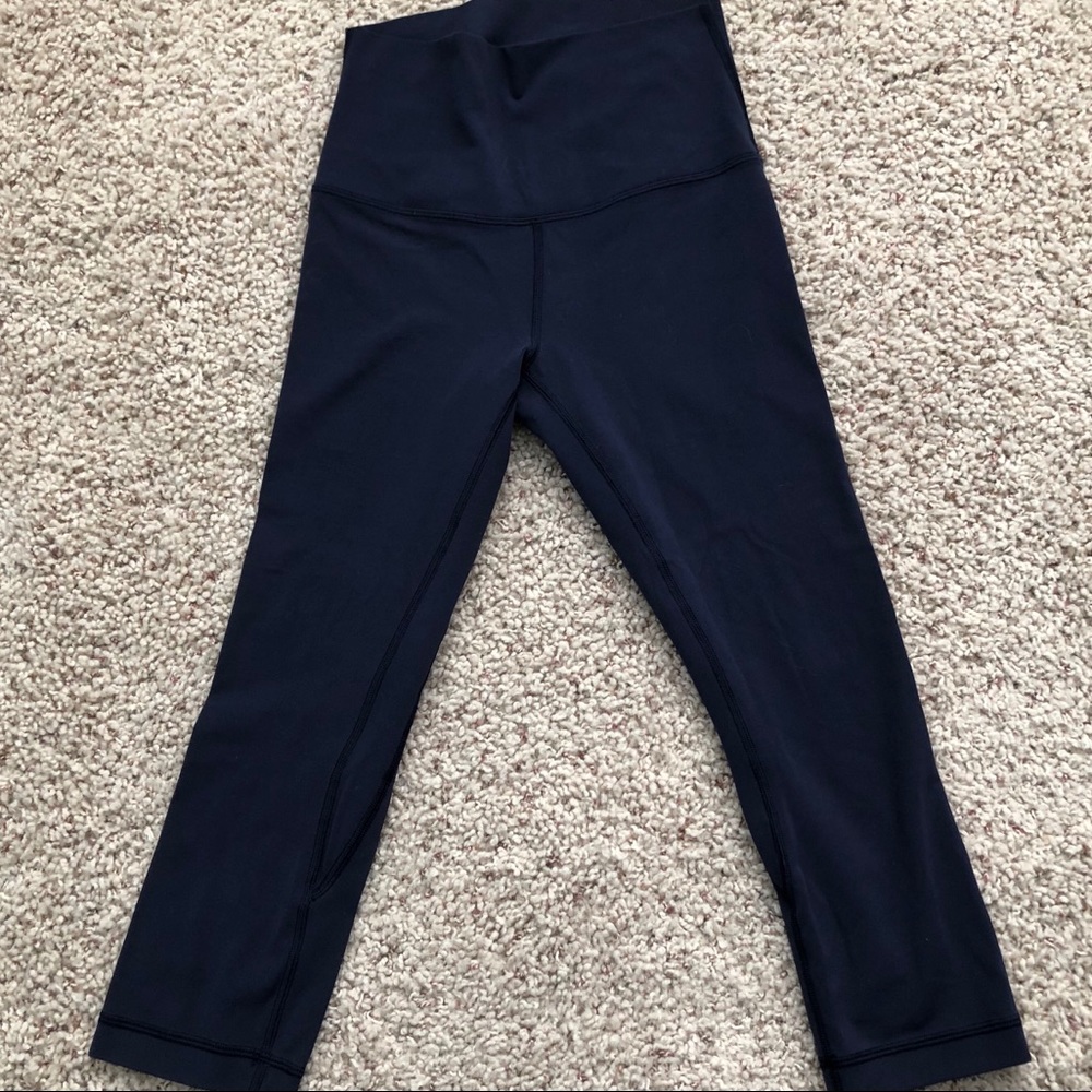 Navy Lululemon High Rise Align Crops